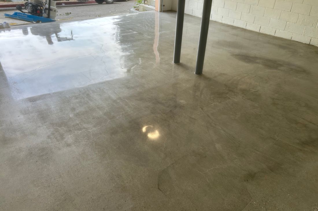 After photo of StoneShine's concrete polishing service in Mission Viejo. The garage floor features a smooth, reflective finish that’s easy to clean and built for long-term durability.
